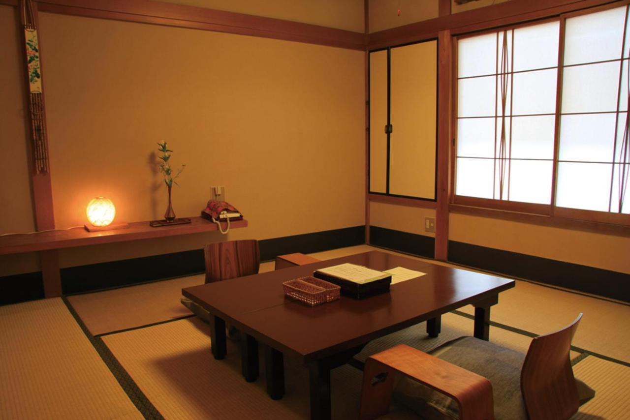 Japanese-Style Twin Room without Bathroom,1588587409:JPEG